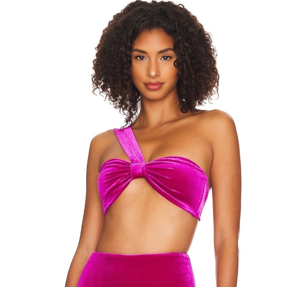 Nookie Amara Crop Top in Fuschia​​​​